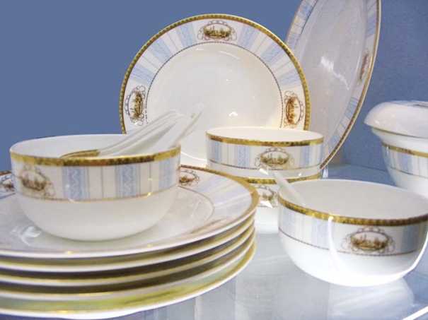 1629779909116943.jpg 上海進(jìn)口陶瓷餐具清關(guān)_副本.jpg