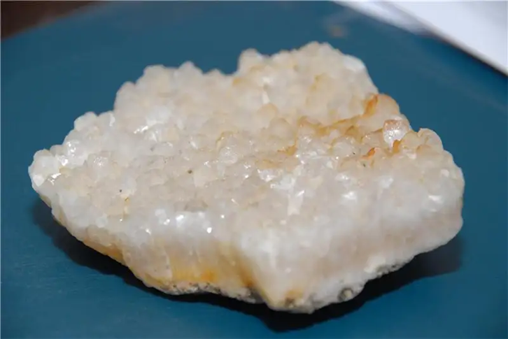 1657531434316373.png 石英石進(jìn)口報(bào)關(guān)公司.png